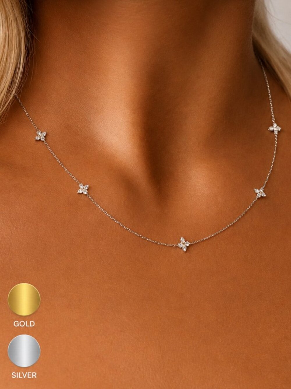 "Mallorca" Dainty Clover Necklace